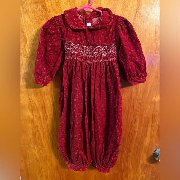 Small creations Lord & taylor deep red
Romper one piece 18 mth baby - Picture 1 of 8